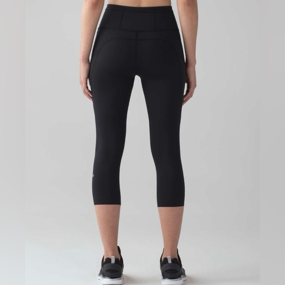 Lululemon Fast & Free Crop Legging 19” High Waist Pockets Black Size 4 - Picture 2 of 6
